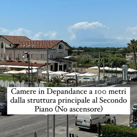 茵索尼娅酒店 酒店 3*