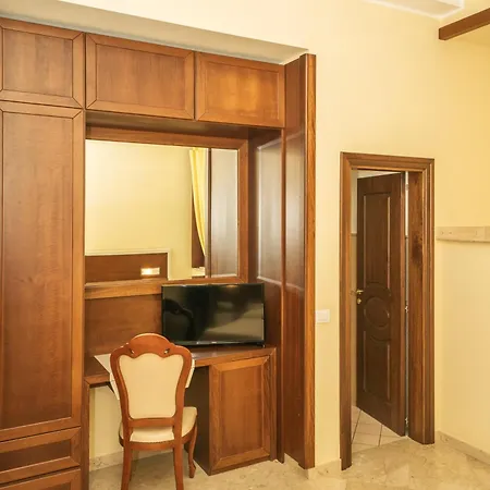 酒店 茵索尼娅酒店 3*