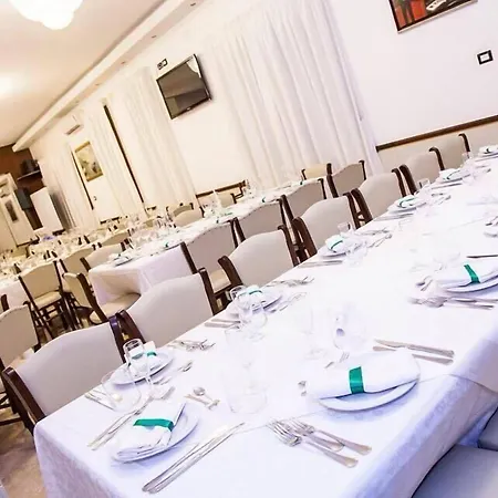 茵索尼娅酒店 阿格罗波利