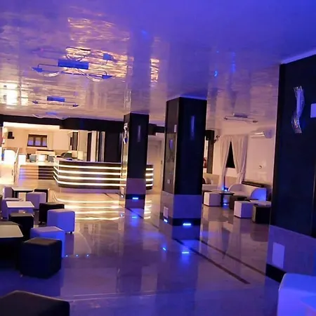 茵索尼娅酒店 3* 阿格罗波利